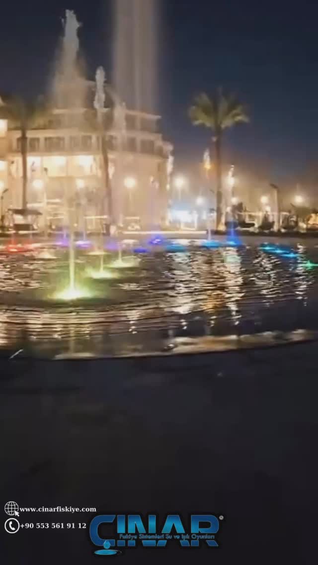 Müzikli dans eden fıskiye – Gece şovu